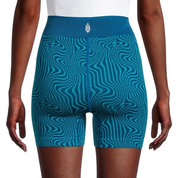 NWT Free People FP Movement Throw Jacquard Shorts in Wave Rider Combo, XS - Picture 9 of 11